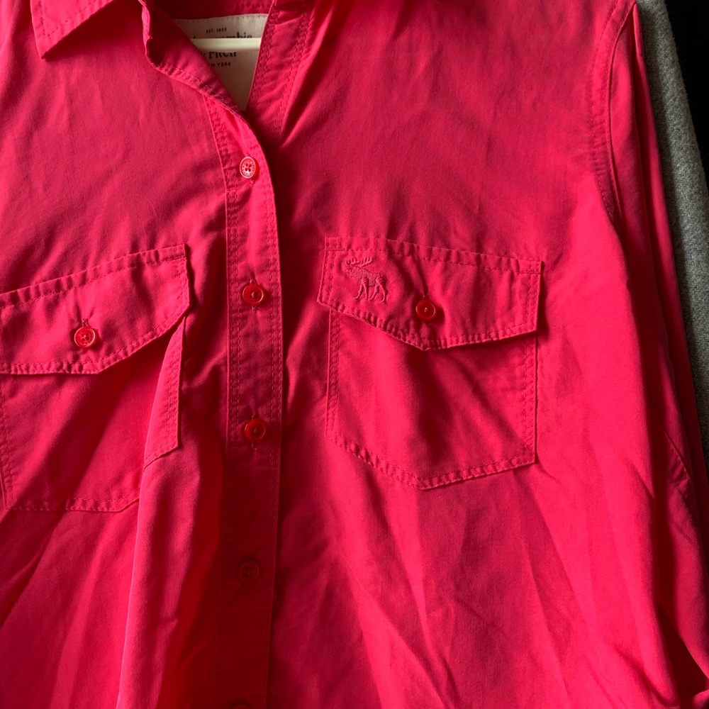A&F Pink Button-Up - Picture 3 of 4